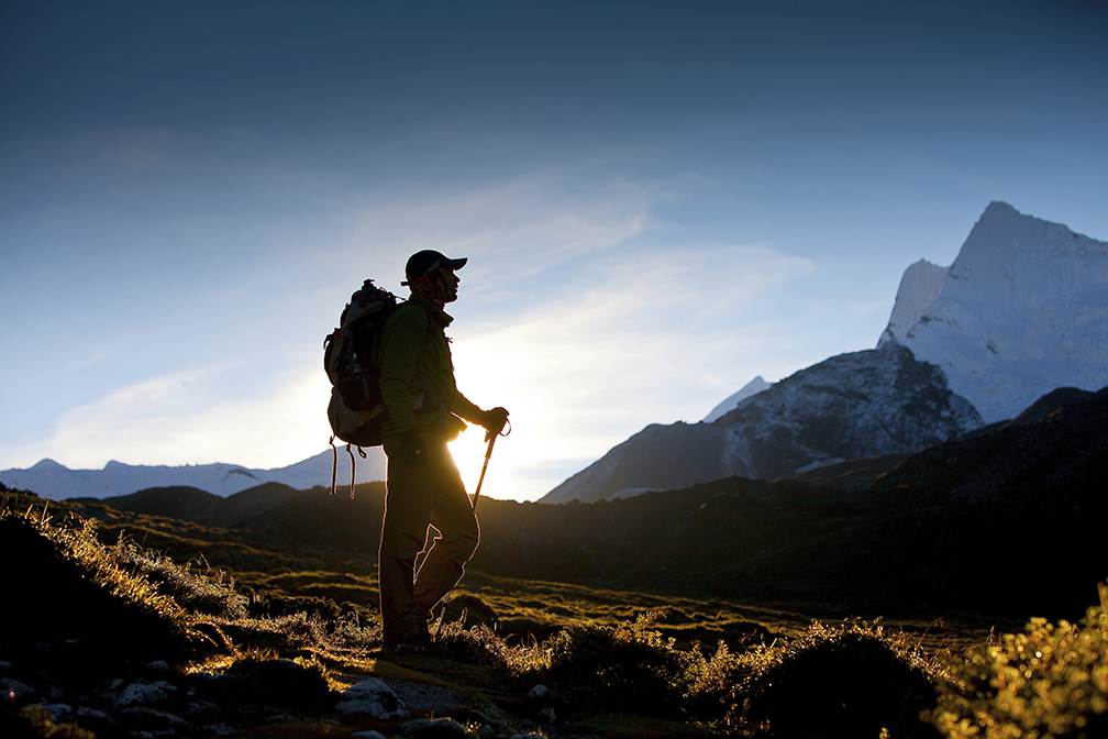 What should you take in your bag before going to hiking